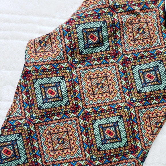 TC Lularoe Print Legging - Picture 2 of 6